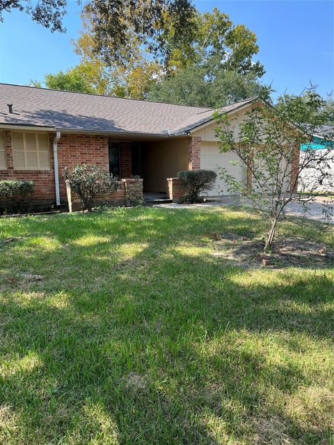 Photo of 2115 Blindlake Drive, Houston, TX 77084 (MLS # 21850260) Photo of 2115 Blindlake Drive, Houston, TX 77084 (MLS # 21850260)