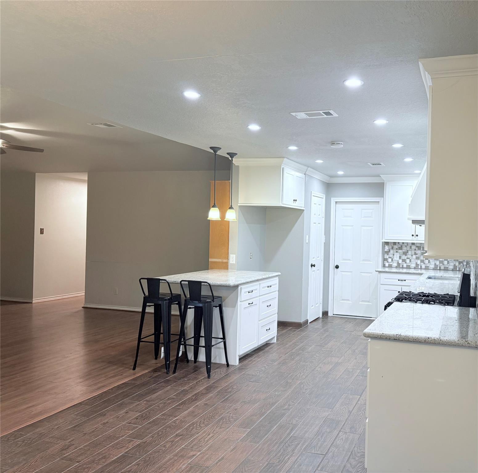 3820 Clover Drive