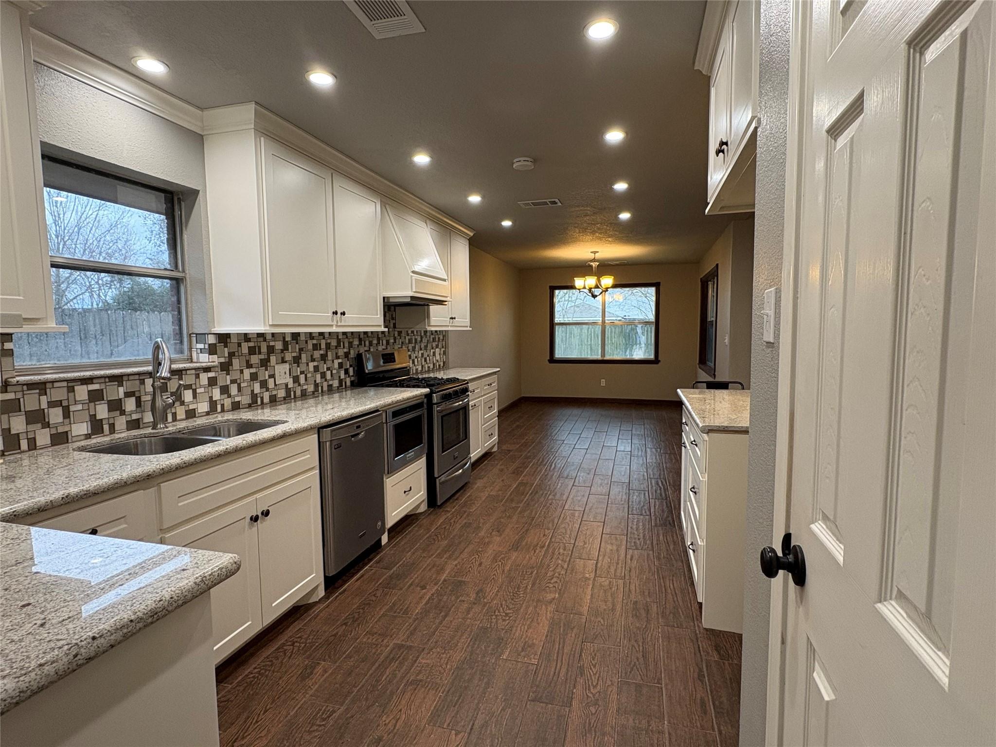 3820 Clover Drive
