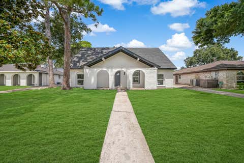 Photo of 10511 Sagepine Lane, Houston, TX 77089 (MLS # 26169322)