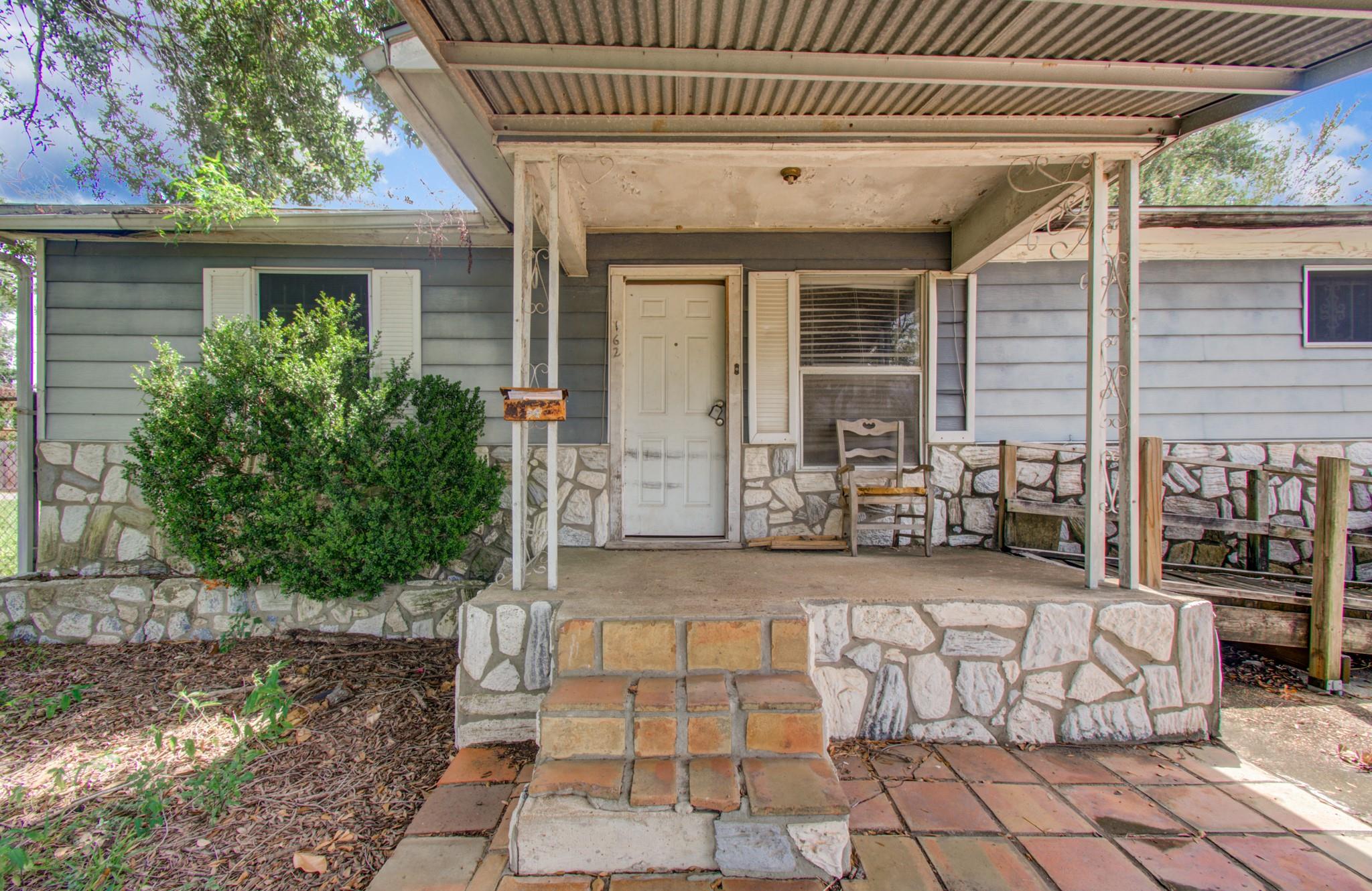 162 Calloway Street