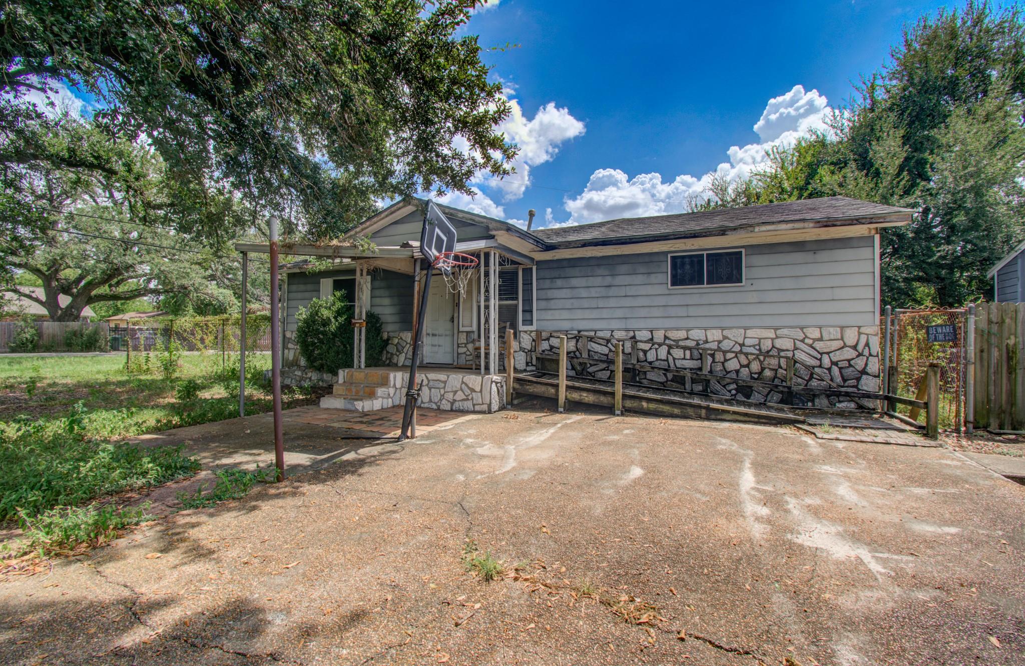 162 Calloway Street