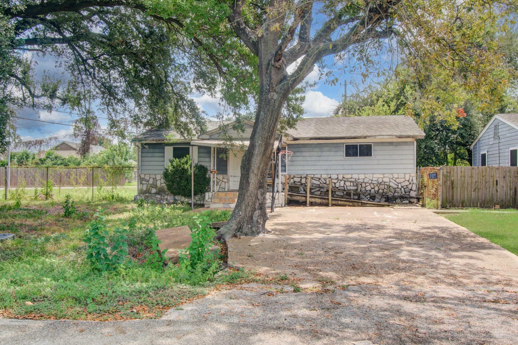 162 Calloway Street