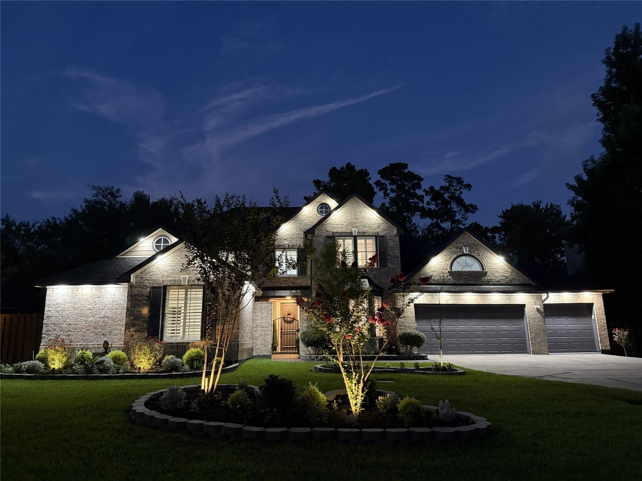 15 W Beckonvale Circle
