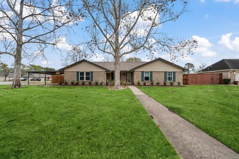 2531 Thelma Street Pearland TX 77581