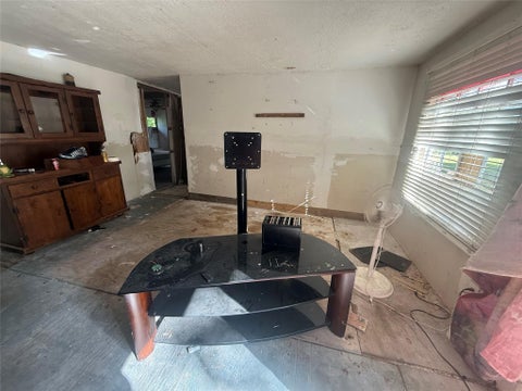 Tiny photo for 1173 County Road 370, Splendora, TX 77372 (MLS # 79242035)