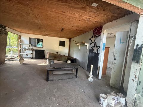 Tiny photo for 1173 County Road 370, Splendora, TX 77372 (MLS # 79242035)