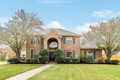 Apartment For Sale - 102 Silver Lace Street<br/> Lake Jackson, TX 77566