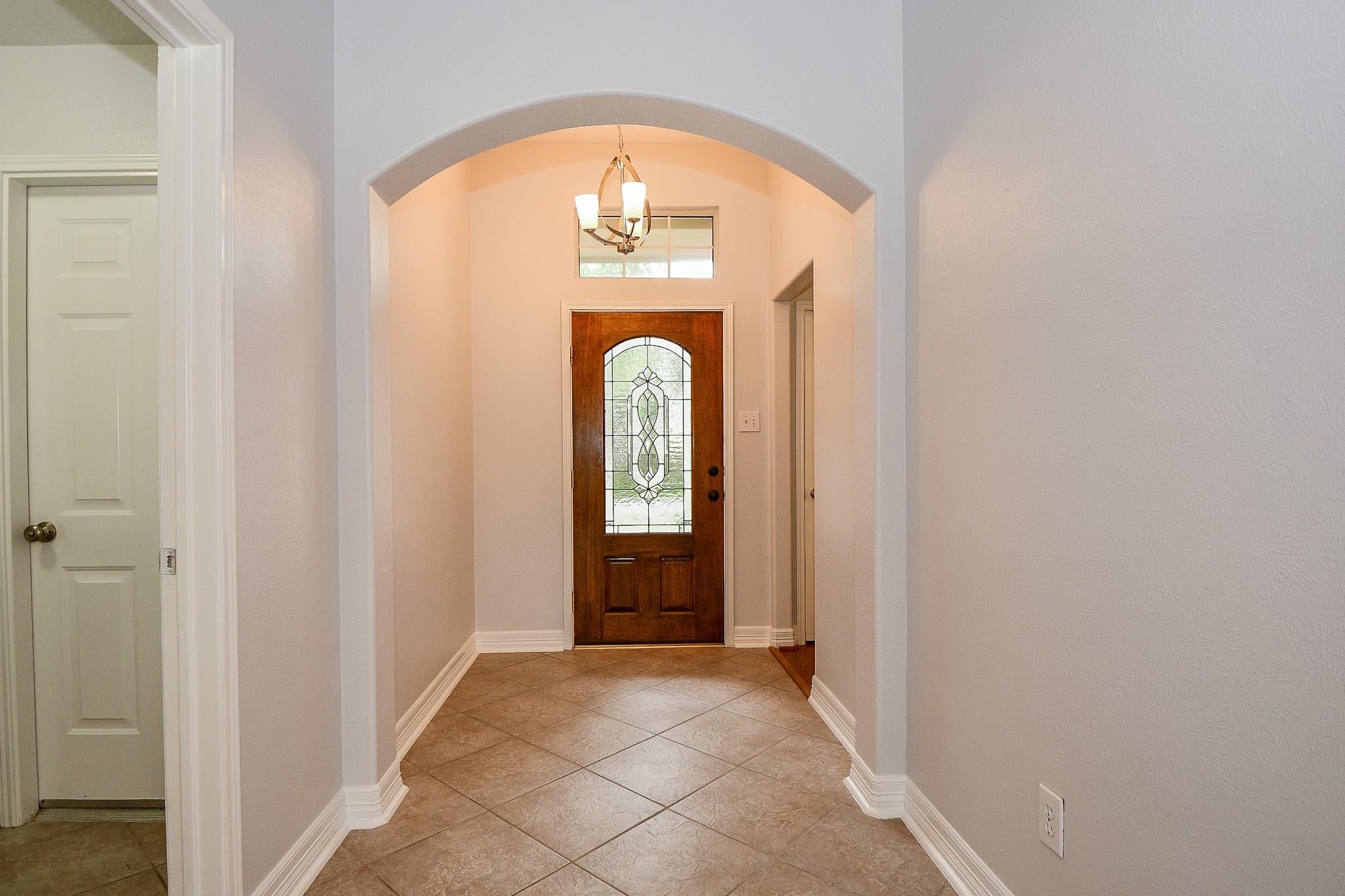 2811 Rayburn Ridge Drive