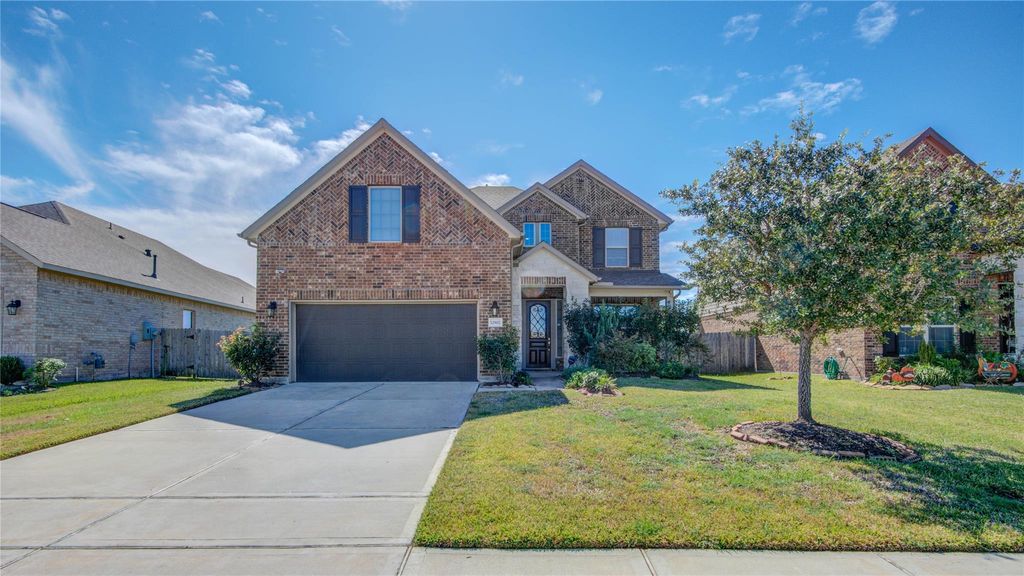 Photo of 12902 Oak Falls Drive, Pearland, TX 77584 (MLS # 69631873)