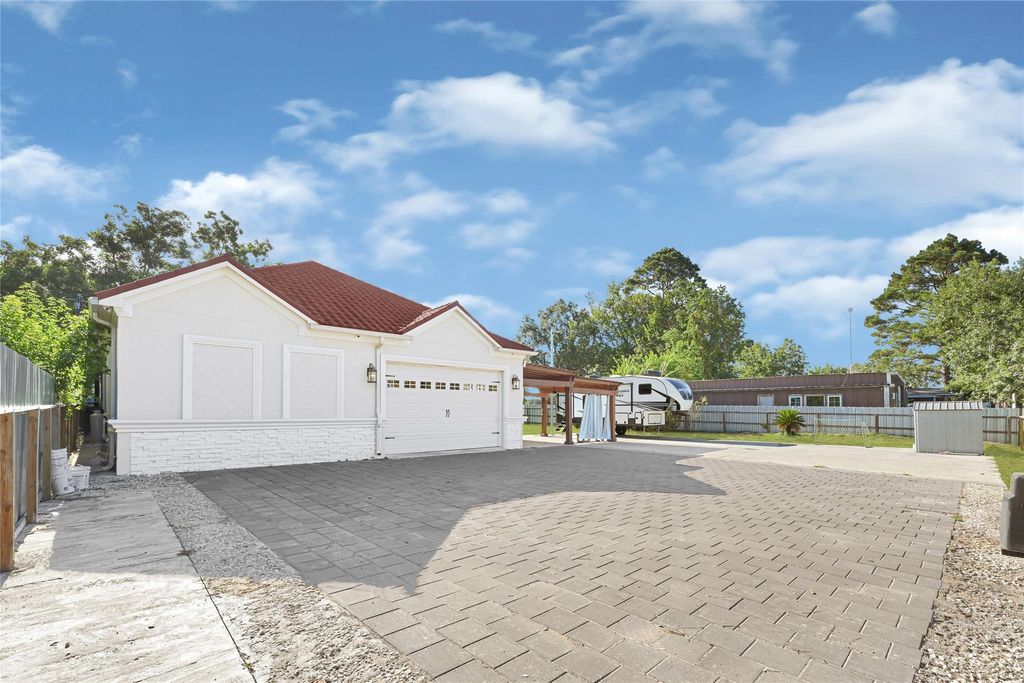 Photo of 509 Joan Of Arc Dr Dr, Hempstead, TX 77445 (MLS # 15869135)