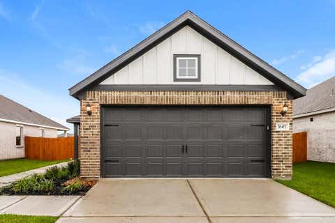 Photo of 7607 Tipton Meadow Way, Richmond, TX 77469 (MLS # 94471176)
