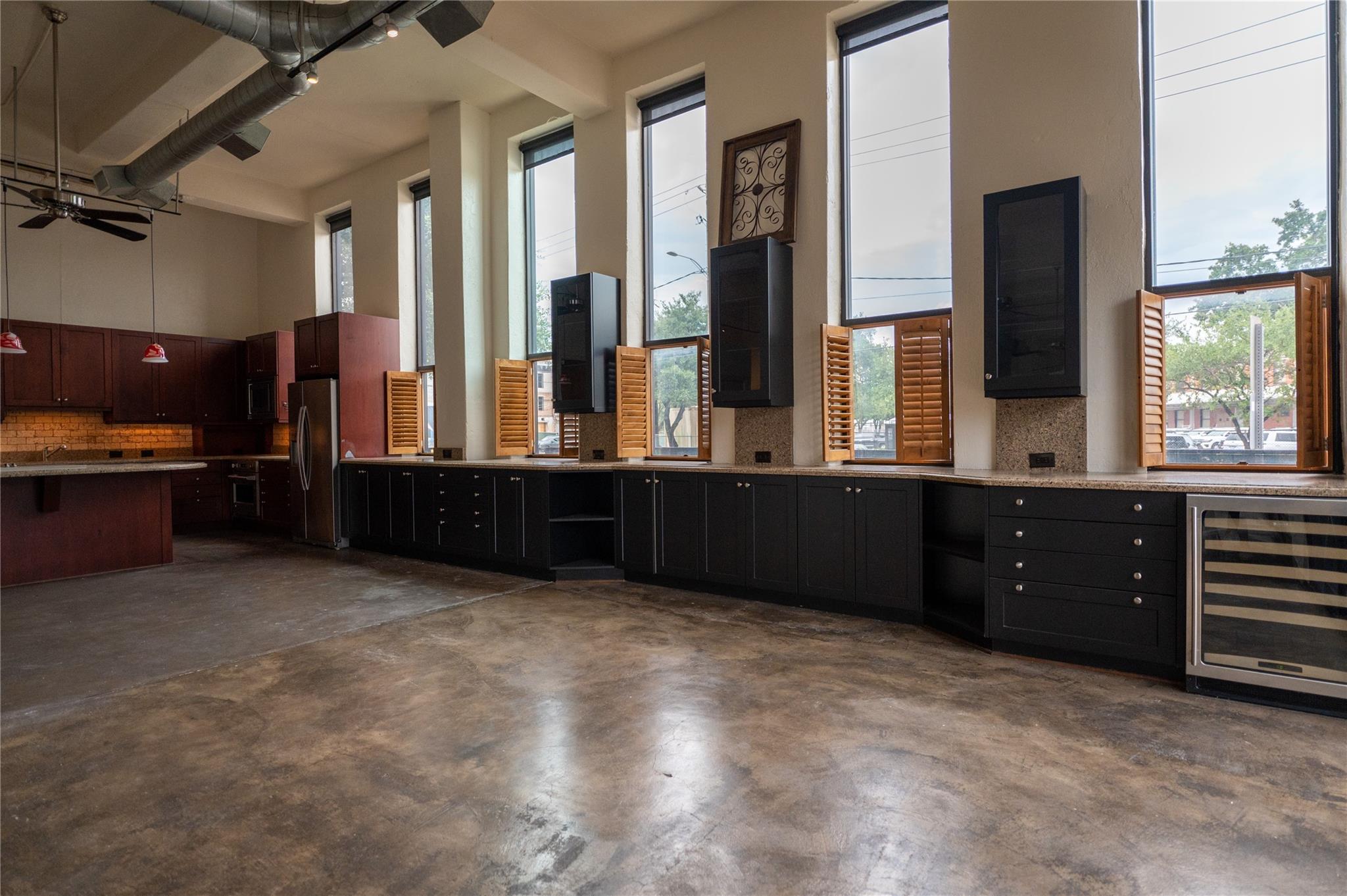 915 N San Jacinto Street 1AB