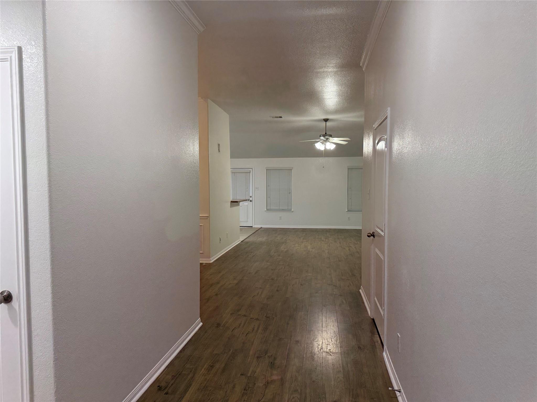 958 Oakglen Drive