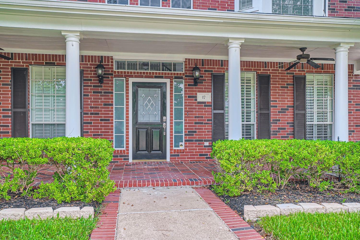 17 Leandro Court