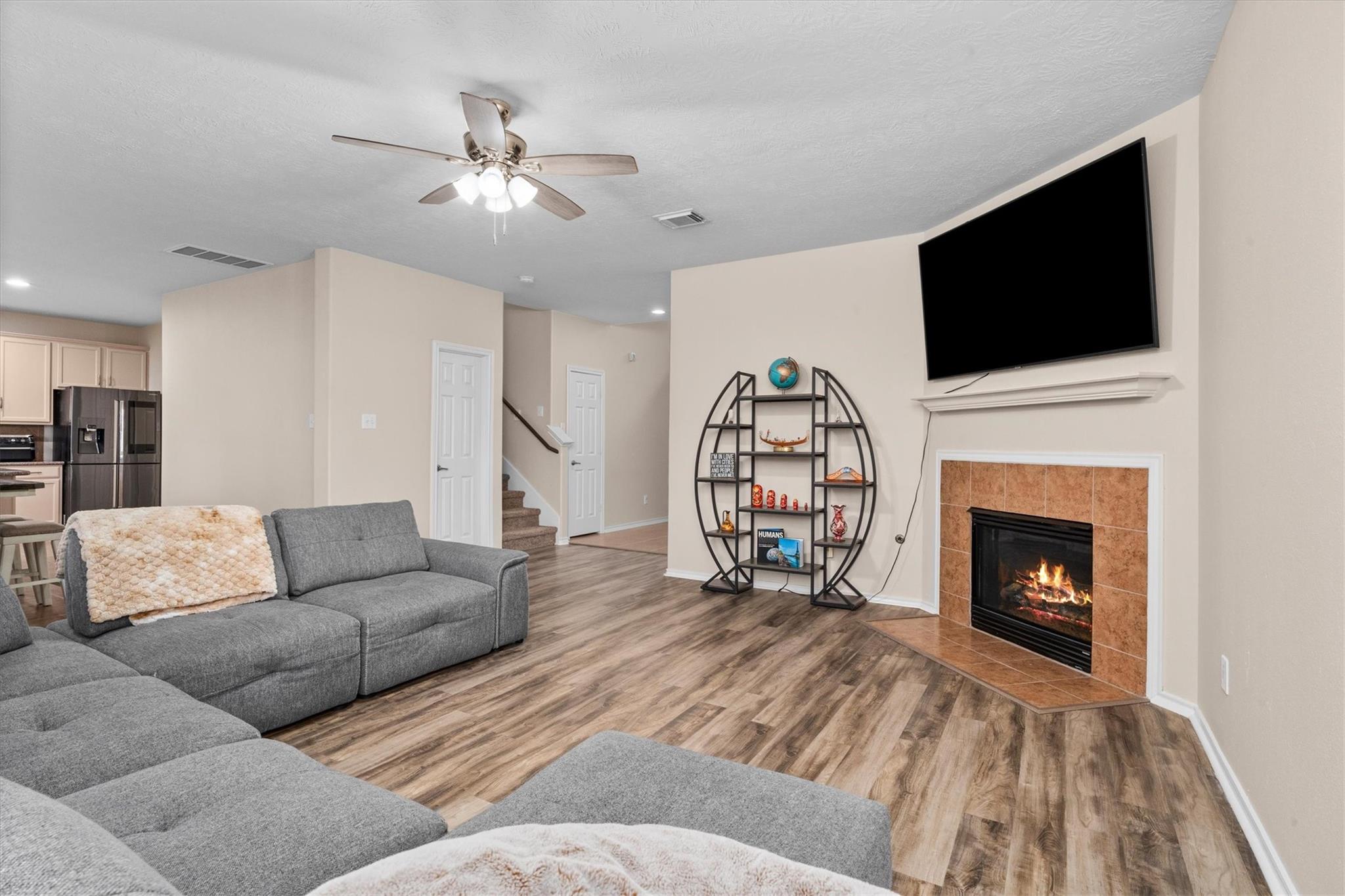 4927 Forest Hurst Drive