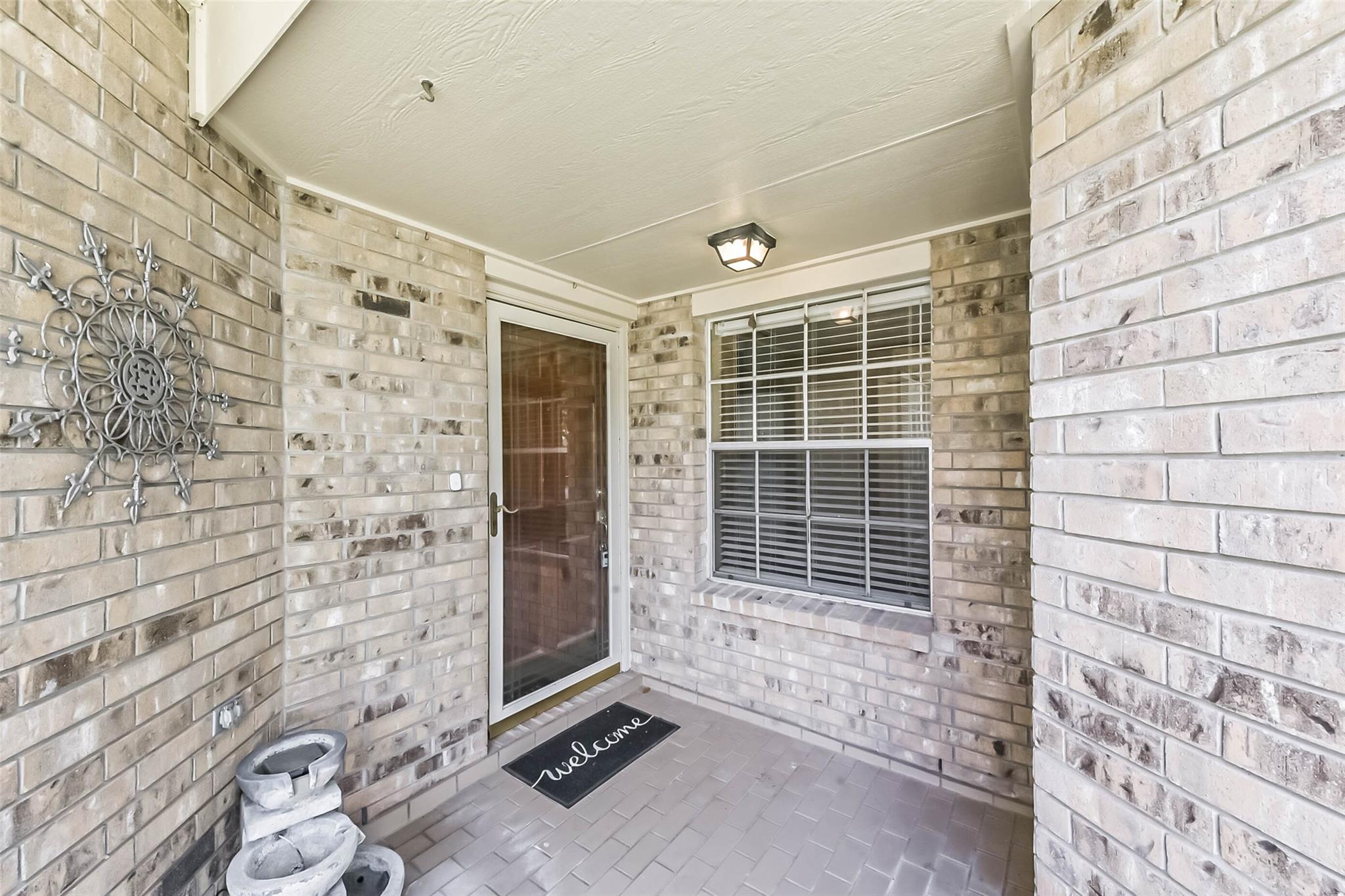 911 Woodfern Glen Lane
