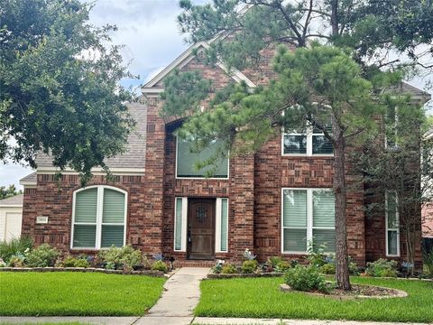Homes For Sale - 11606 Canyon Woods Drive<br/> Harris County, Tomball, TX 77377