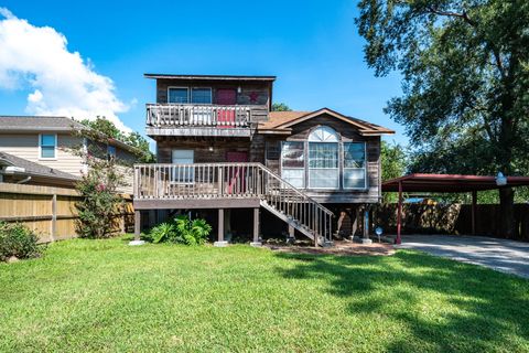 Photo of 17119 Water Oak Drive, Channelview, TX 77530 (MLS # 55596593)