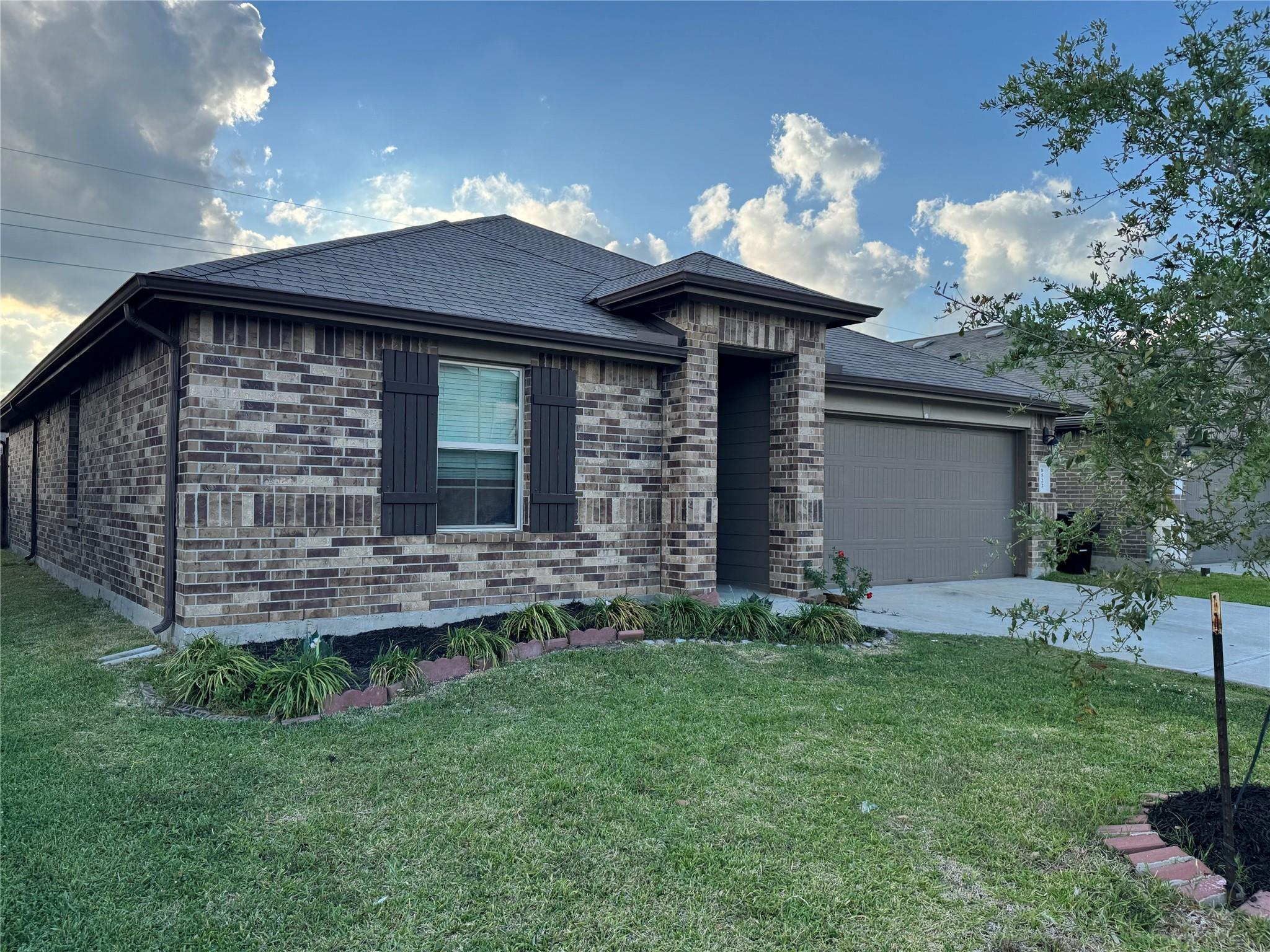 8522 Aster Glen Way