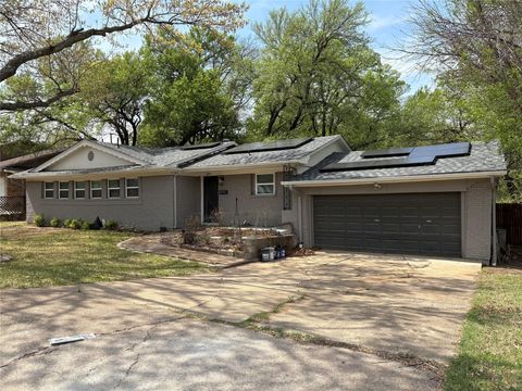 529 4th Street Grand Prairie TX 75050
