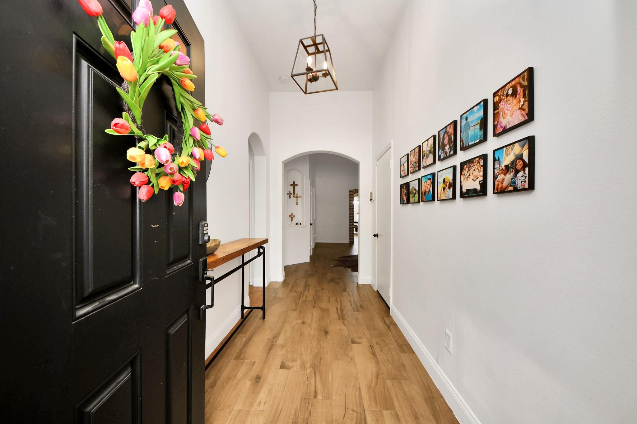 10018 Lynnwood Drive