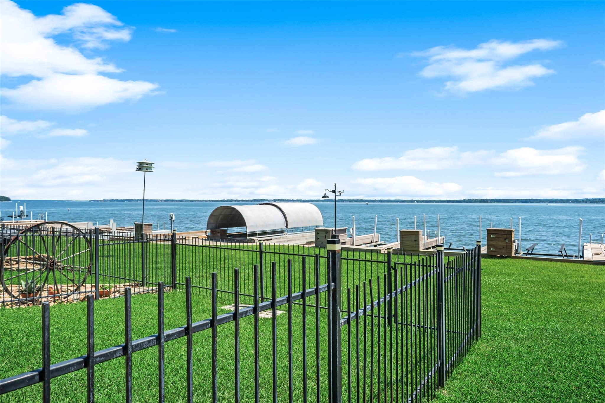 16 Regency Point