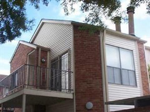 Photo of 10154 Waterstone Drive, Houston, TX 77042 (MLS # 52460913)