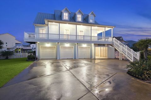 Photo of 1335 Tiki Drive, Tiki Island, TX 77554 (MLS # 81942278)