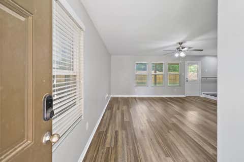Photo of 15607 Sheldon Ridge Way, Houston, TX 77044 (MLS # 29089300)