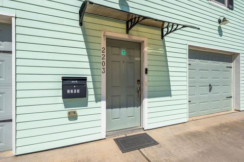 Tiny photo for 2203 56th Street, Galveston, TX 77551 (MLS # 18605288)