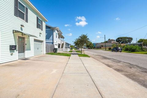 Tiny photo for 2203 56th Street, Galveston, TX 77551 (MLS # 18605288)