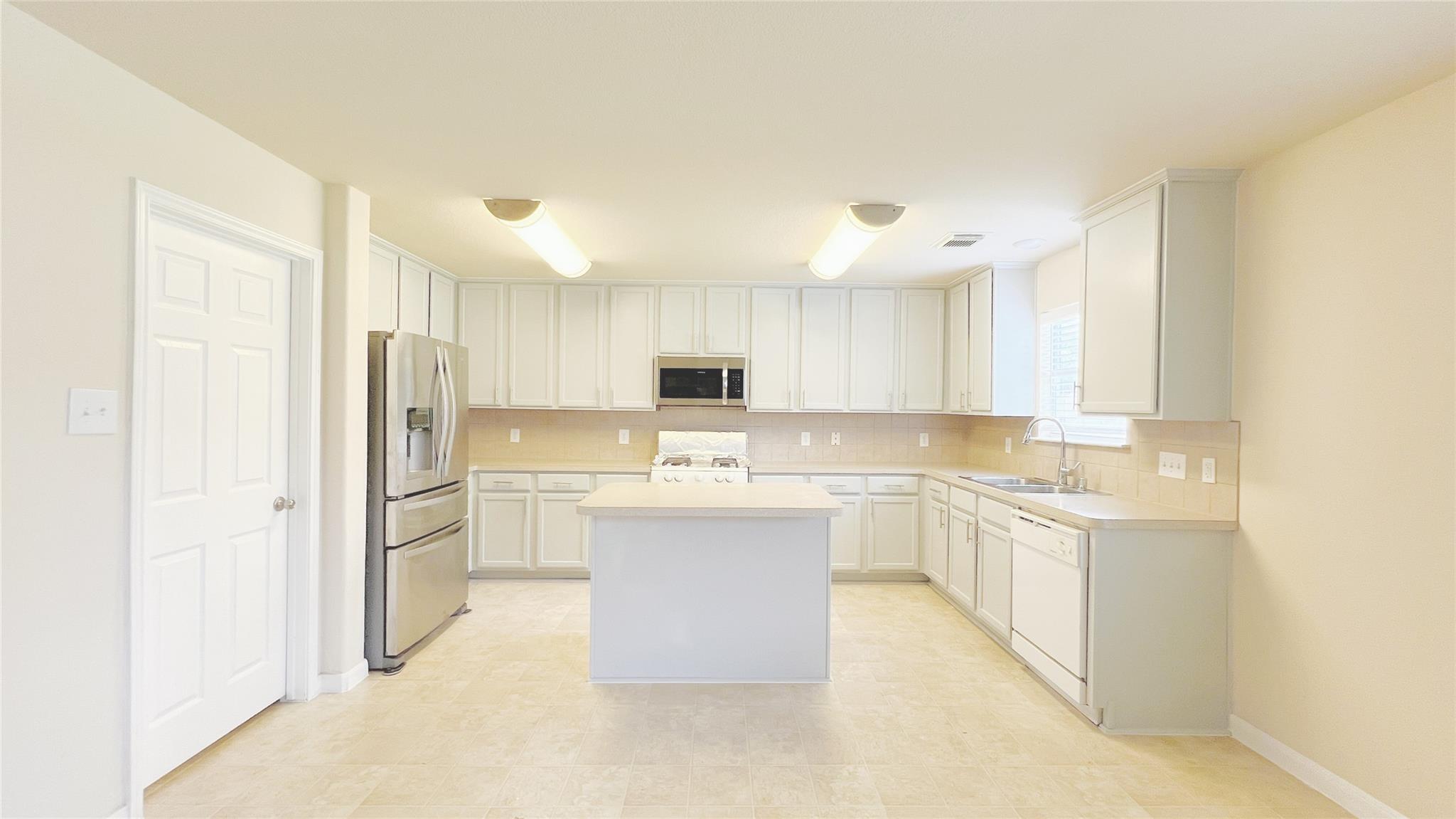 21338 Bella Mountain Drive