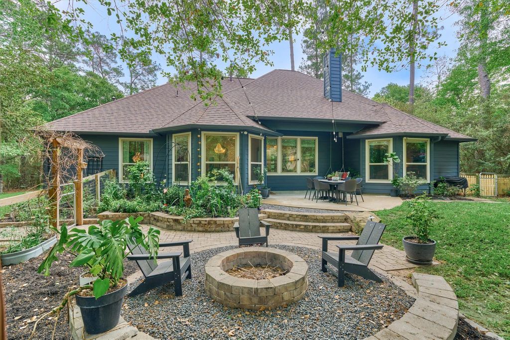 Photo of 16727 Boothill Road, Stagecoach, TX 77355 (MLS # 10918969)