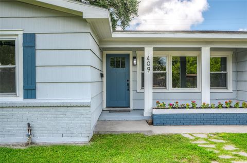 Photo of 409 24th Avenue N, Texas City, TX 77590 (MLS # 93394496)