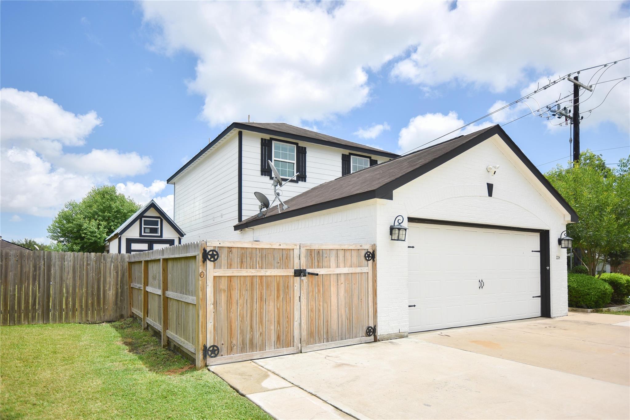 228 Taylor Circle