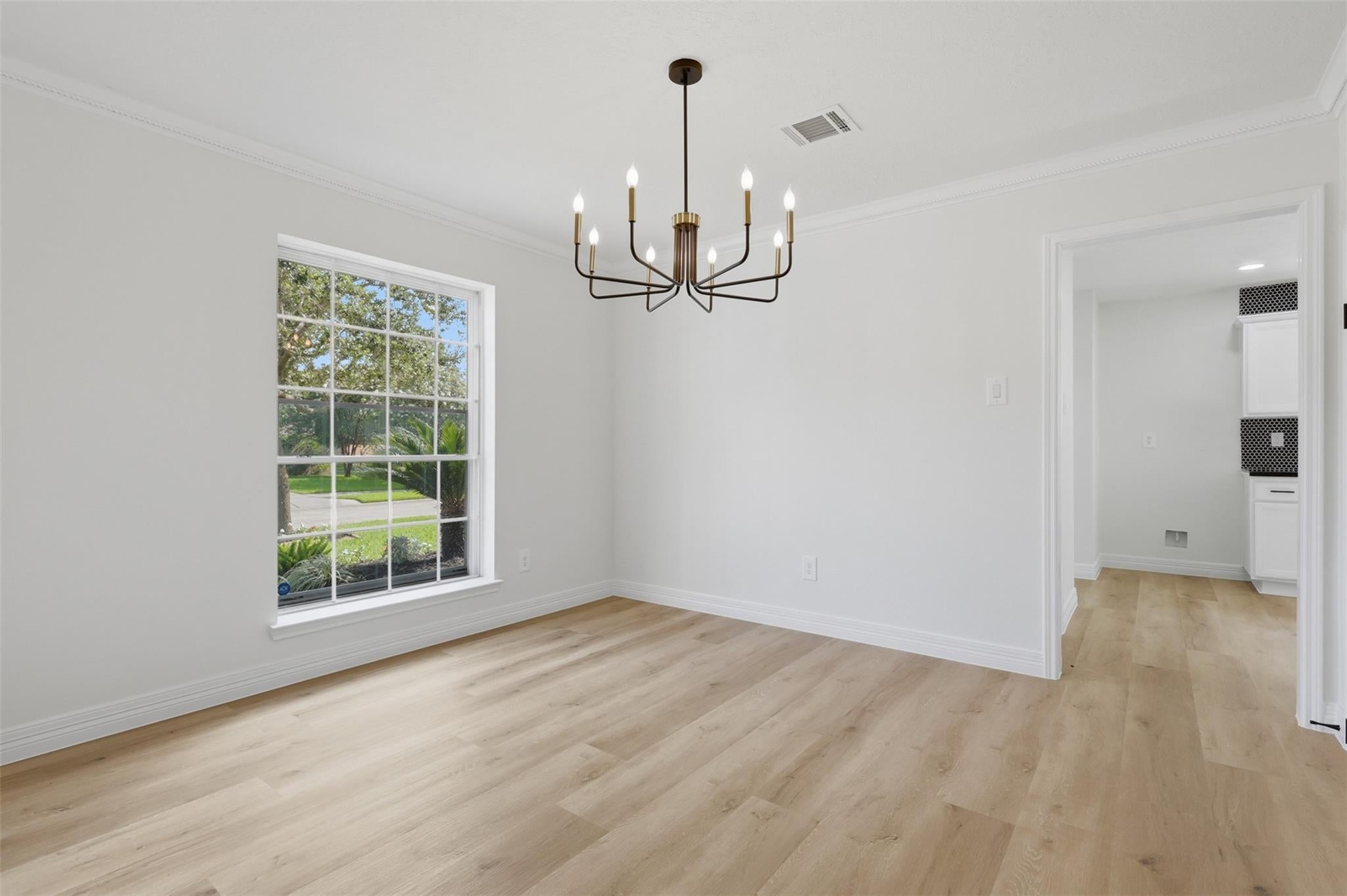 4823 Meadowglen Drive