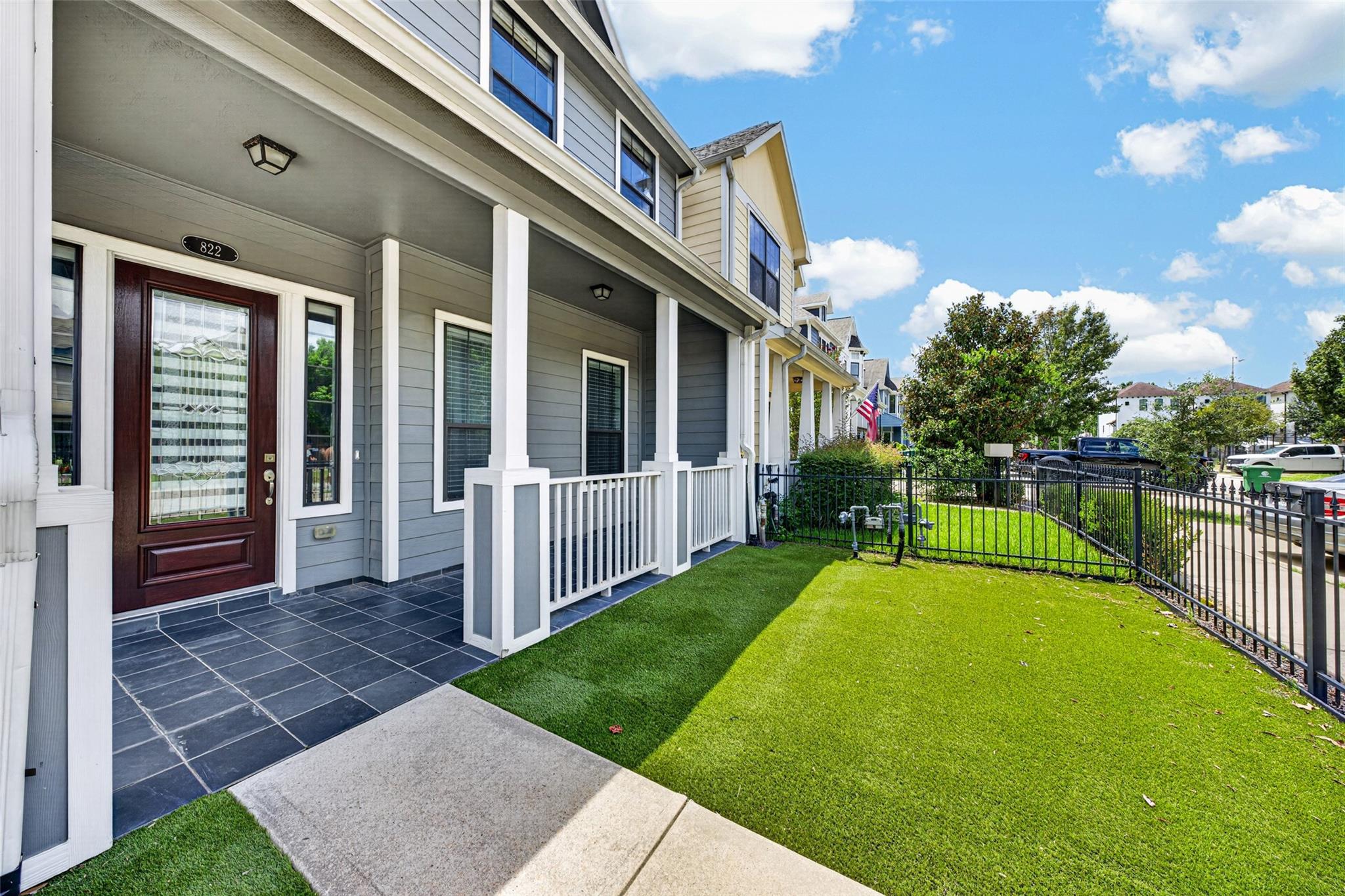 822 W 22nd Street