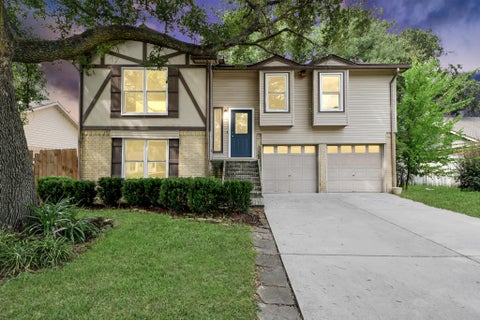 Photo of 7023 Foxmont Lane, Humble, TX 77338 (MLS # 98059770)