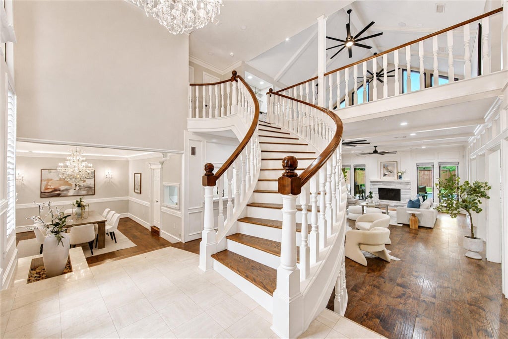 Photo of 19822 Summerset Way, Houston, TX 77094 (MLS # 91632862)