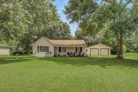 Photo of 1215 Orange Street, Vidor, TX 77662 (MLS # 9704746)