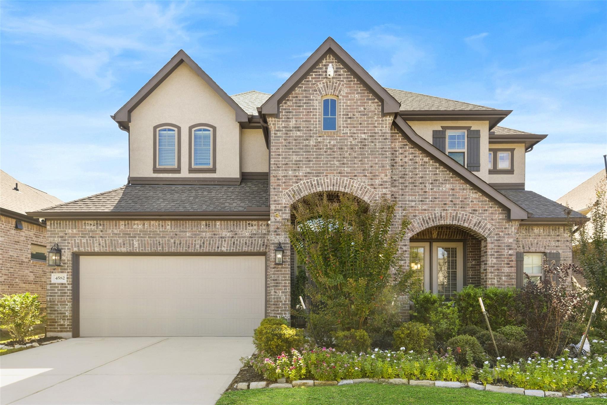 4582 Silver Moon Drive