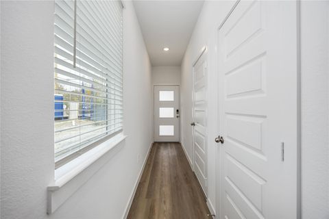 Tiny photo for 955 Mansfield Street, Houston, TX 77091 (MLS # 3474516)