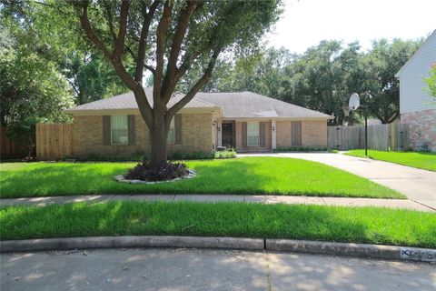Photo of 7507 Sunny Oaks Way, Houston, TX 77095 (MLS # 44774716)
