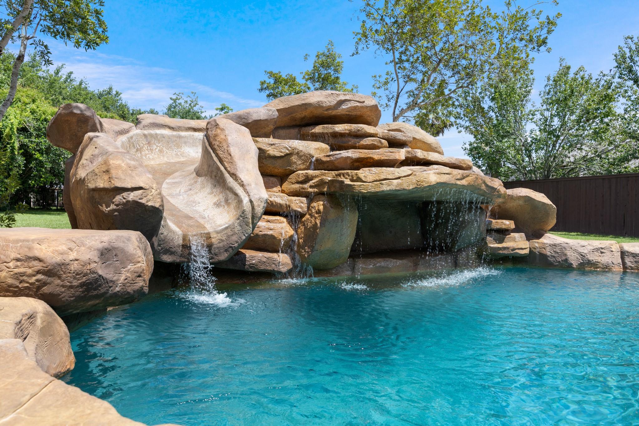 3110 Waters Lake Bend