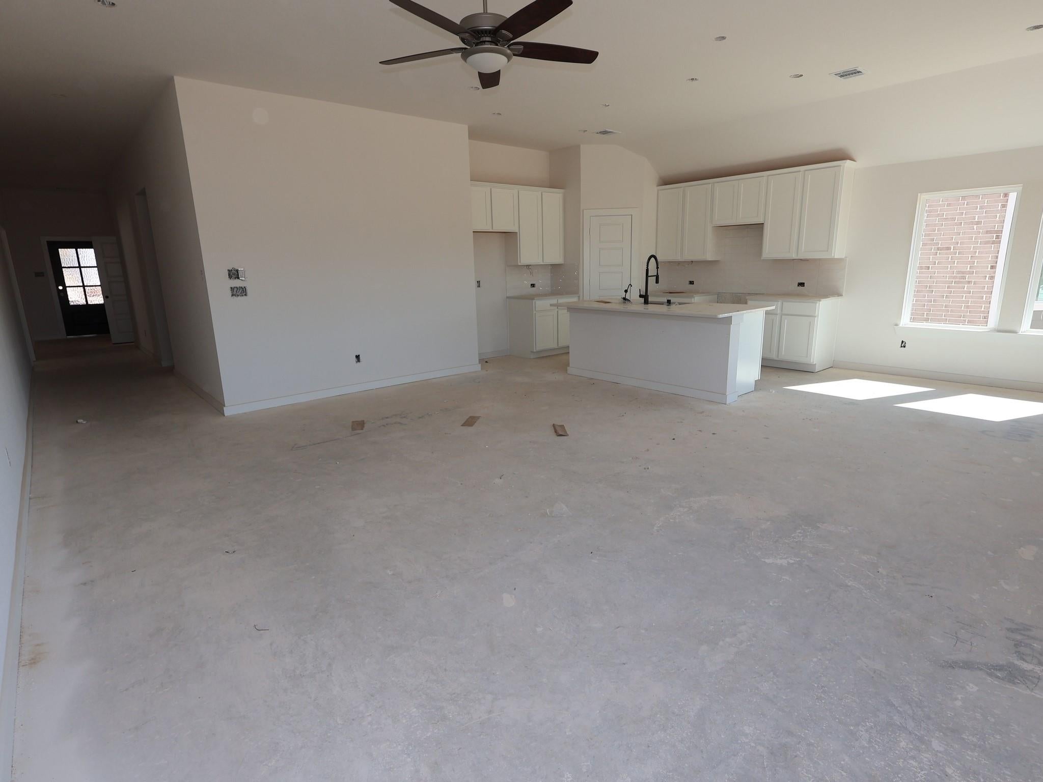 21127 Venetian Glass Lane