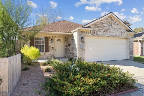 Photo of 1863 Creek Drive, Houston, TX 77080 (MLS # 11700215)