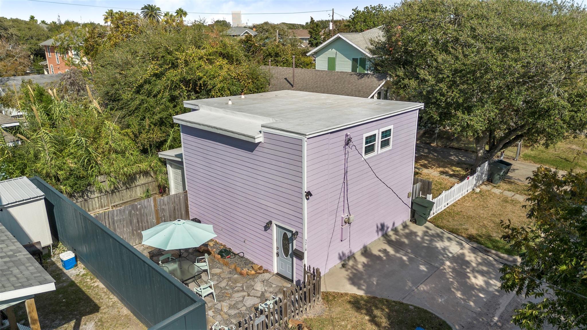 3218 Avenue Q 1/2