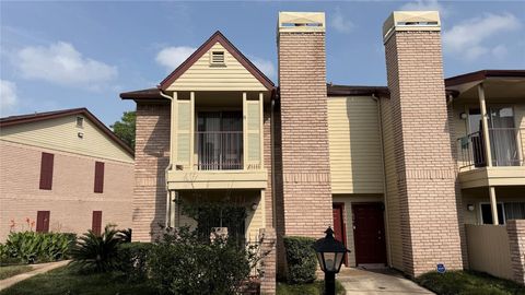 Photo of 2120 El Paseo Street #1603, Houston, TX 77054 (MLS # 31115059)
