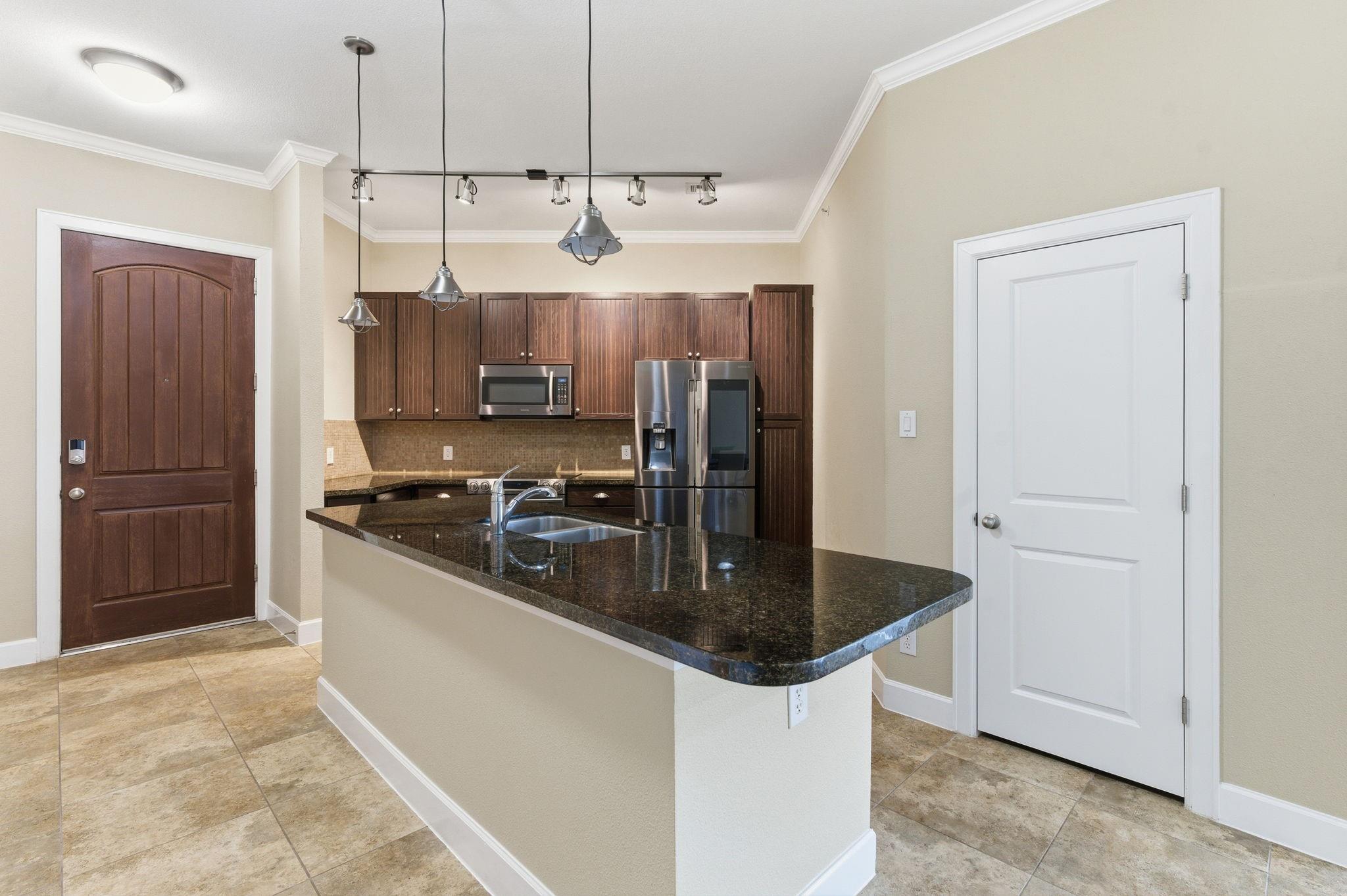 17040 W Fm 1097 Road 6202
